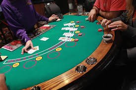 Tampilan gameplay permainan Aviator dan slot lainnya di Singapore Pools wayan togel